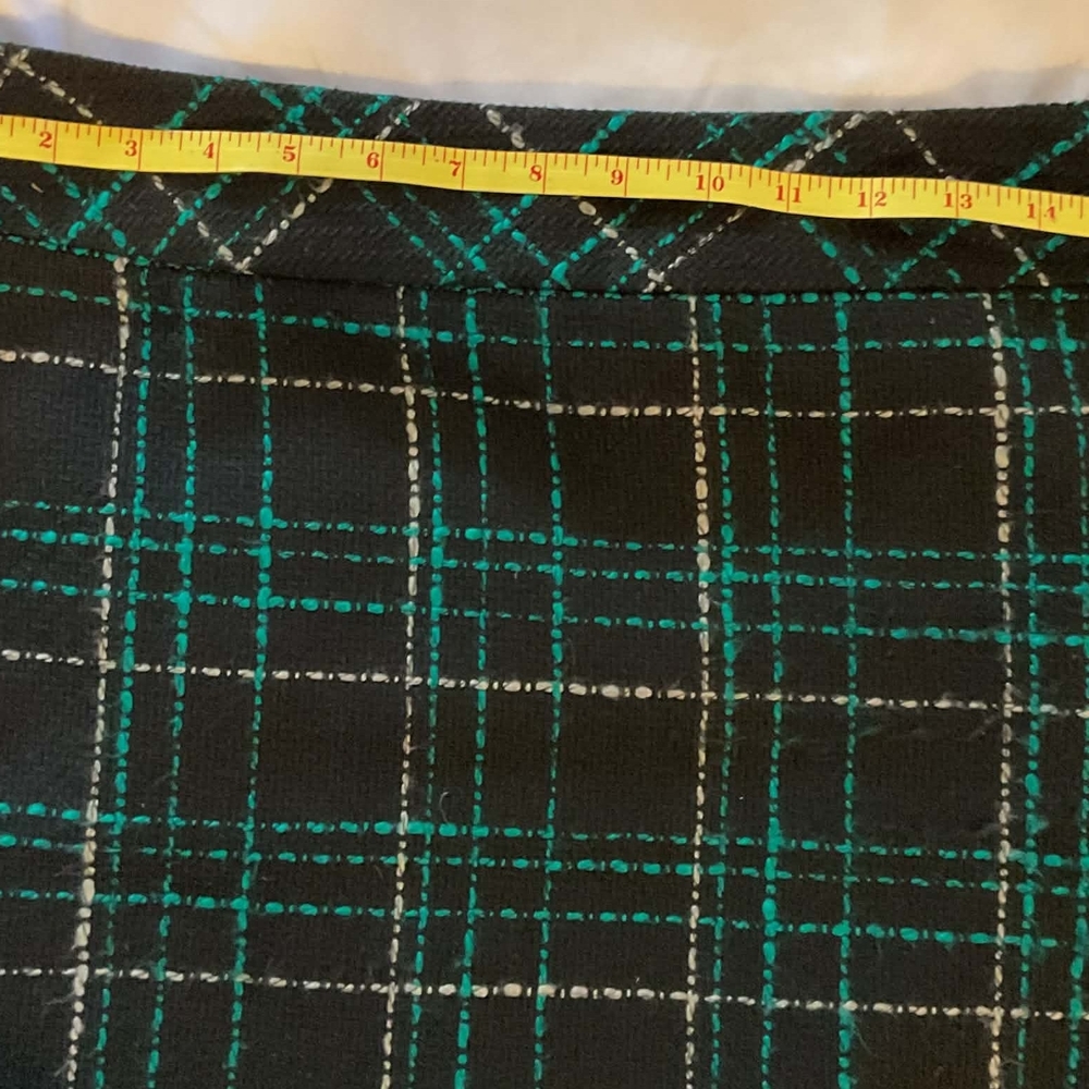LOFT Green and Black Plaid Mini Skirt - Picture 4 of 8